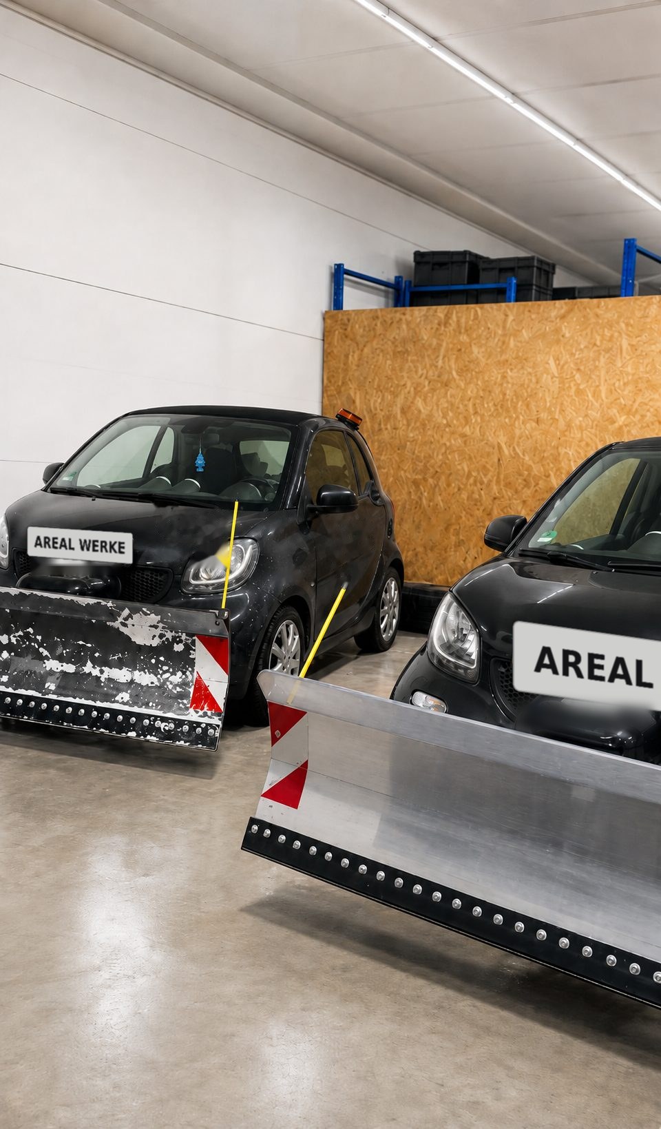 Fahrzeugflotte von Winterdienst-Streudienst.ch mit Areal-Werke-Branding